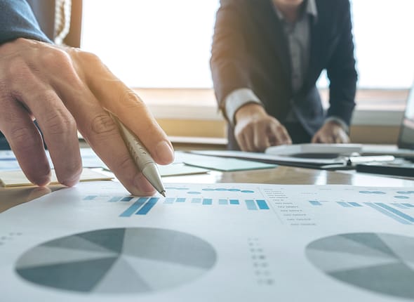 Business,Team,Meeting,Present.,Secretary,Presentation,New,Idea,And,Making