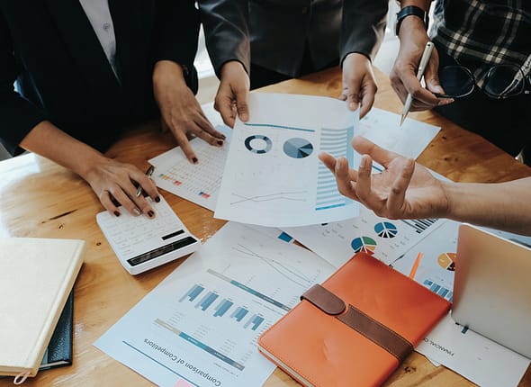 Young,Of,Business,People,Meeting,Conference,Discussion,Corporate,Concept